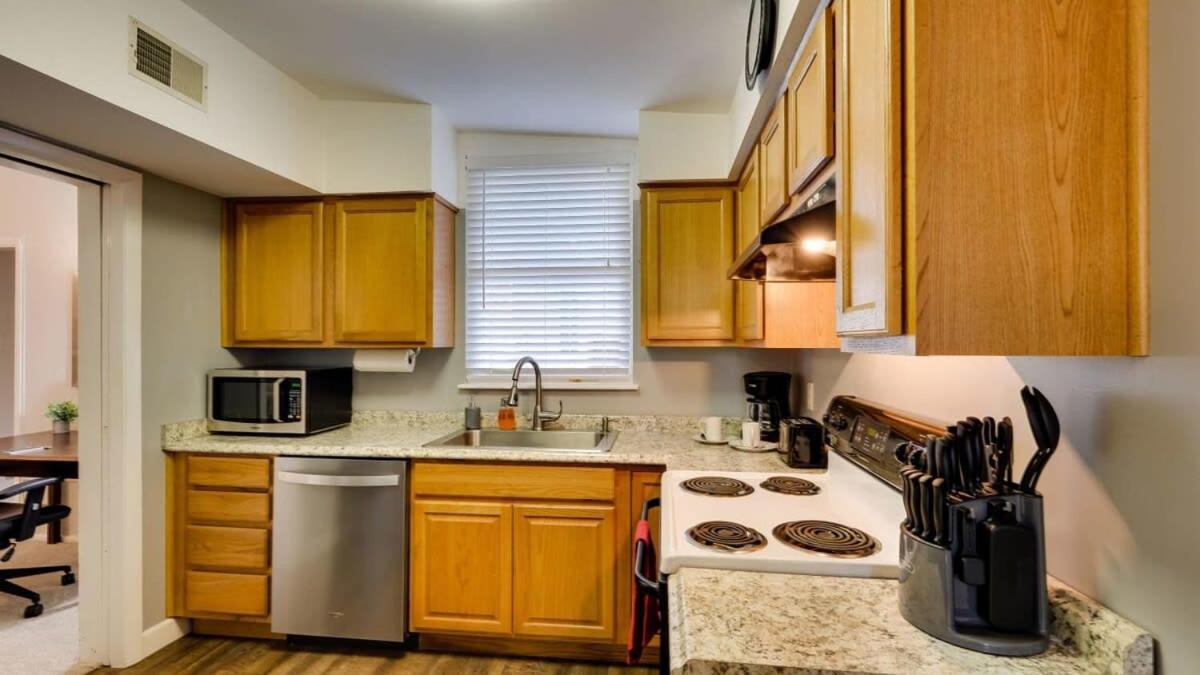 Halcyon Hangout-Mins To Downtown-Ping Pong-Pets Savannah Extérieur photo